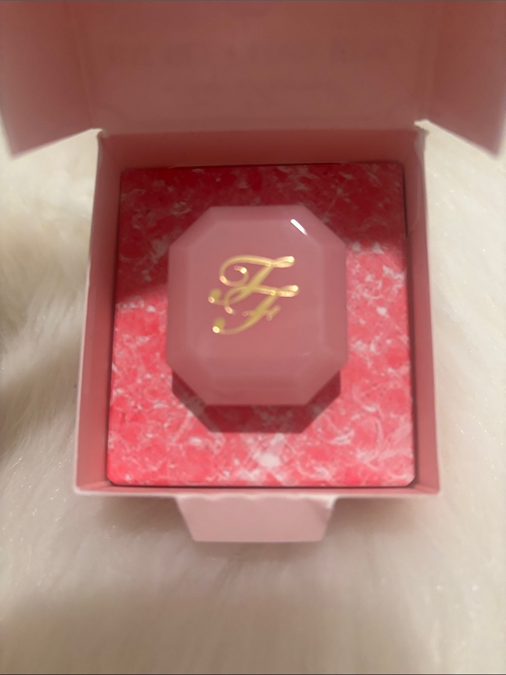 Too Faced Pink Bauble Gloss Ring Packaging - Pink & Gold